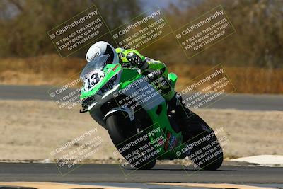 media/Apr-17-2022-CVMA (Sun) [[f474cfa795]]/Race 14 500 Supersport-350 Supersport (Holeshot)/